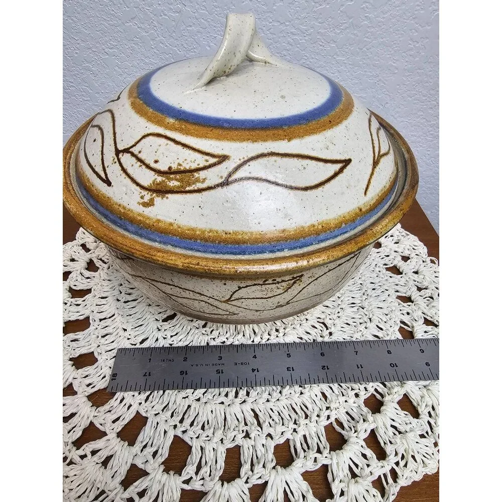 David Chohlidakis Ceramic Pottery Covered Casserole Dish, Serviceable‎